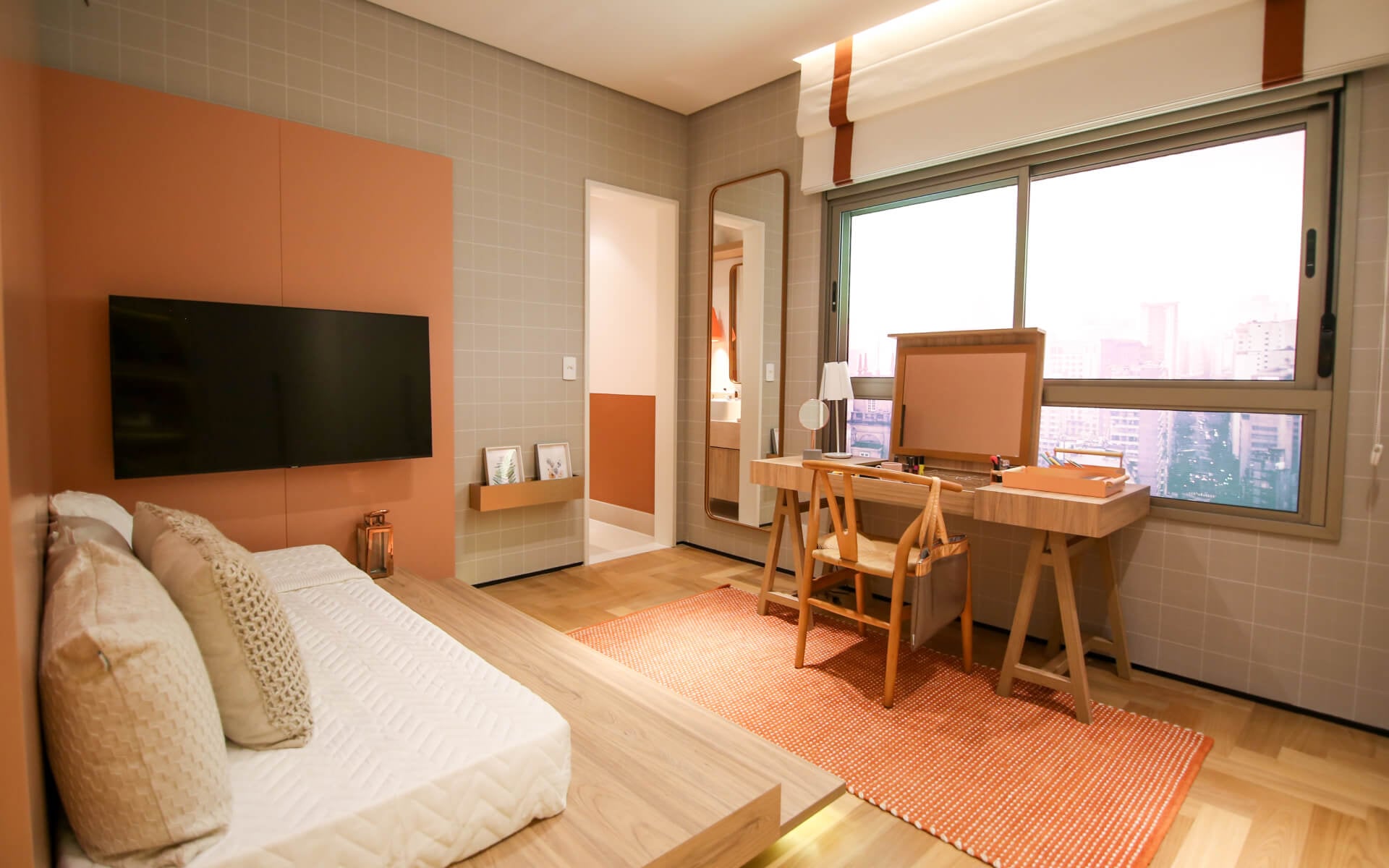 Suíte menina - caixilho das Suítes com persiana de enrolar integrada em dimensões especiais