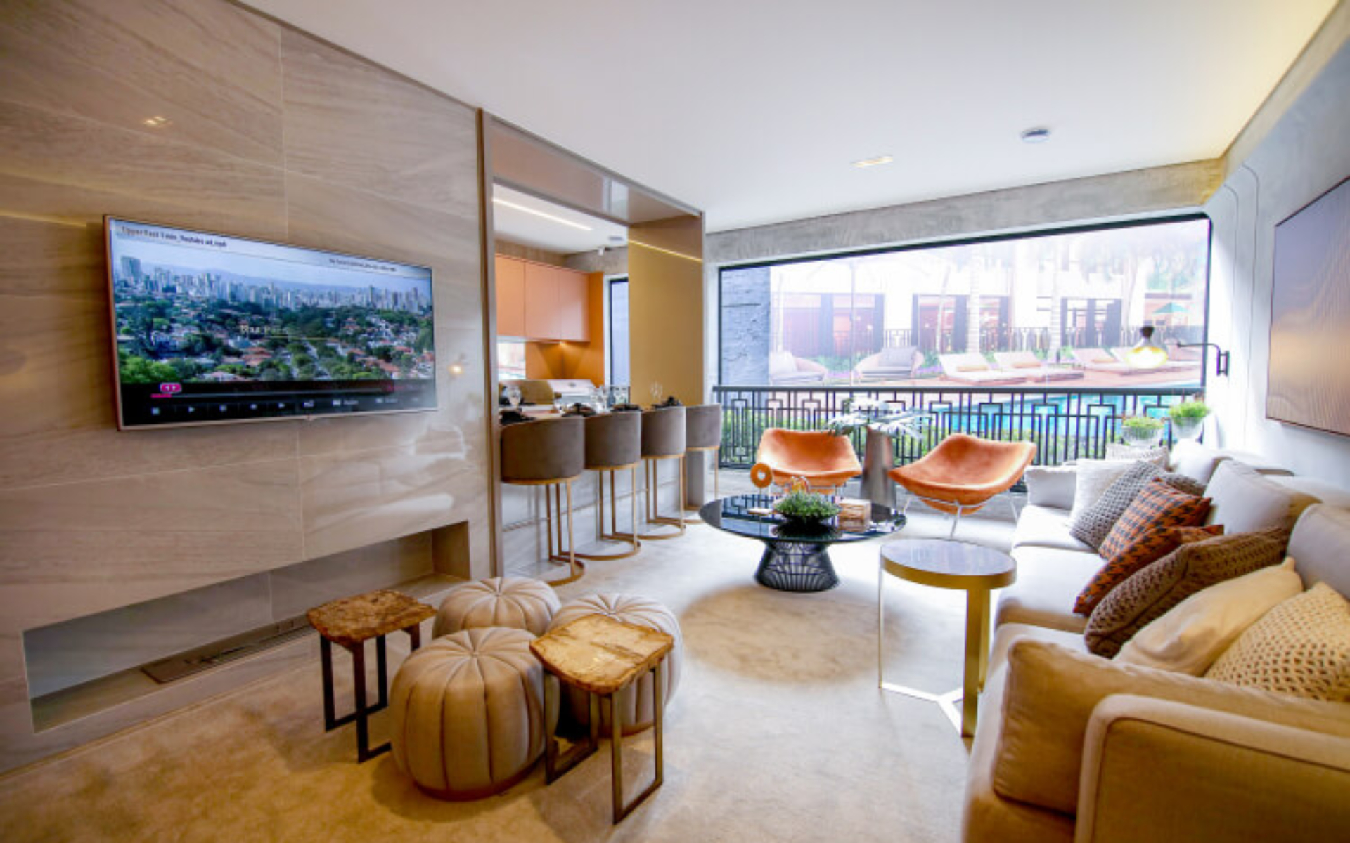 Living com infraestrutura de ar-condicionado no living, nas suítes e dormitórios