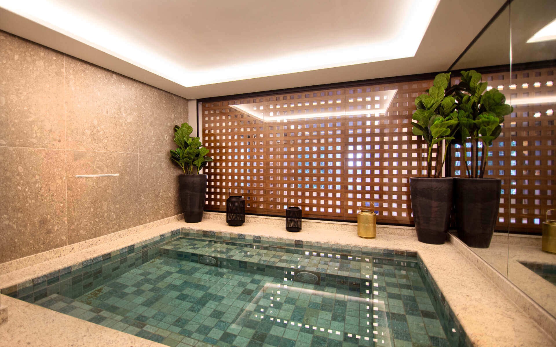 SPA com cromoterapia