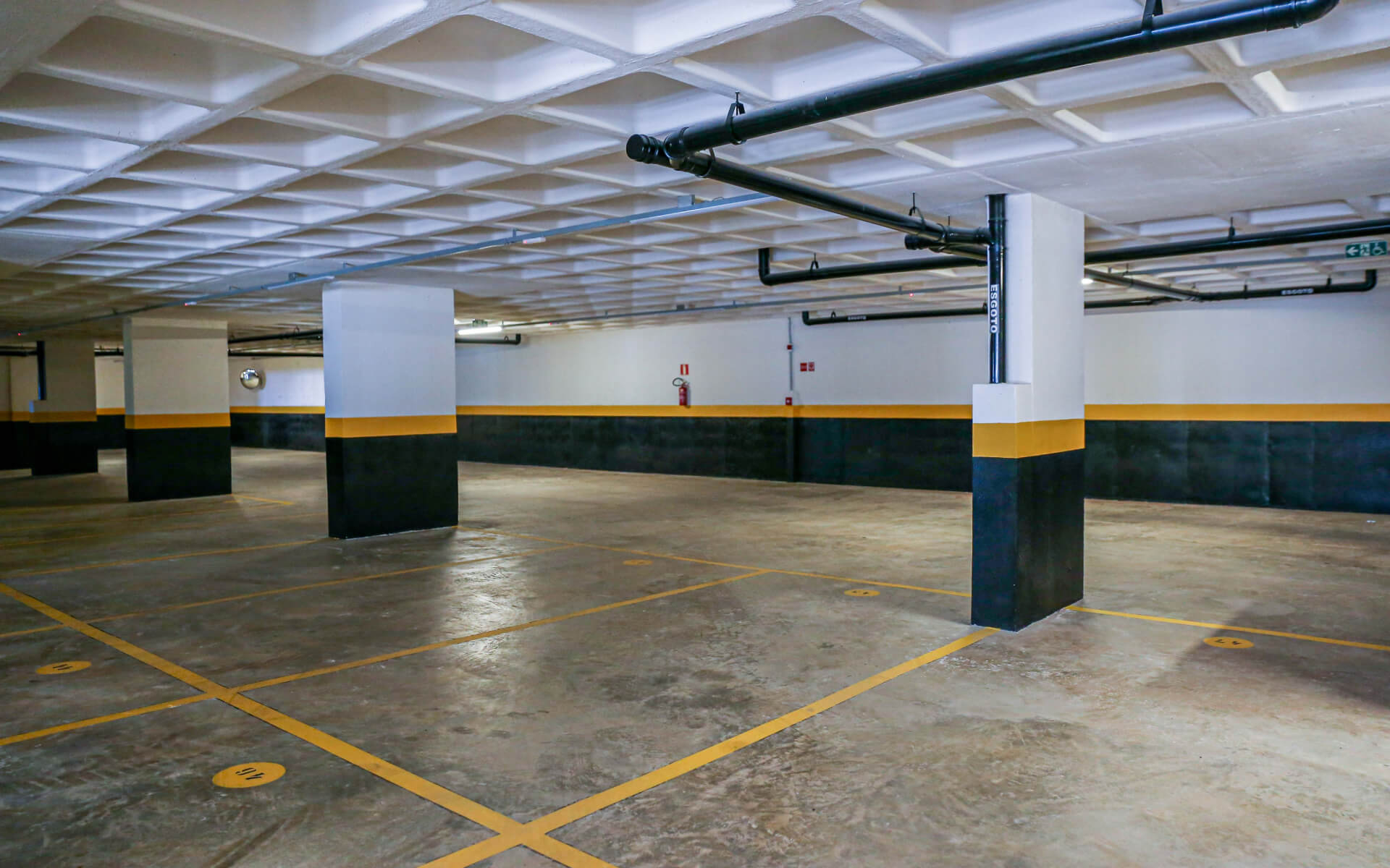 Garagem - 4 vagas, escolhidas no momento da compra