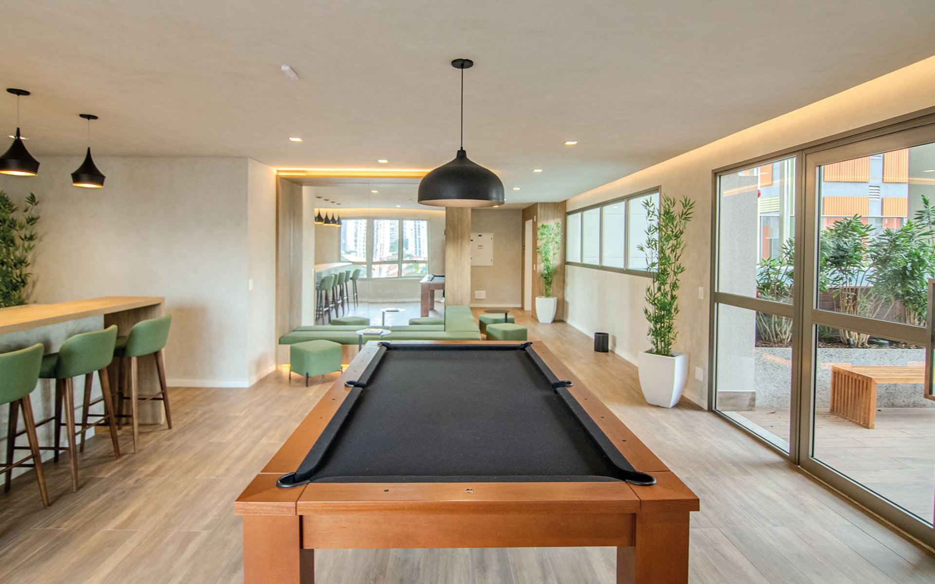 Lounge Snooker Bar